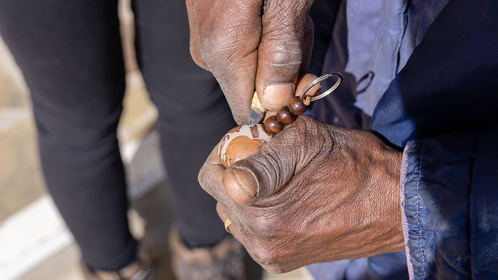 The Art of Makalani Nuts: Richard and Eddie’s Craftsmanship in Namibia